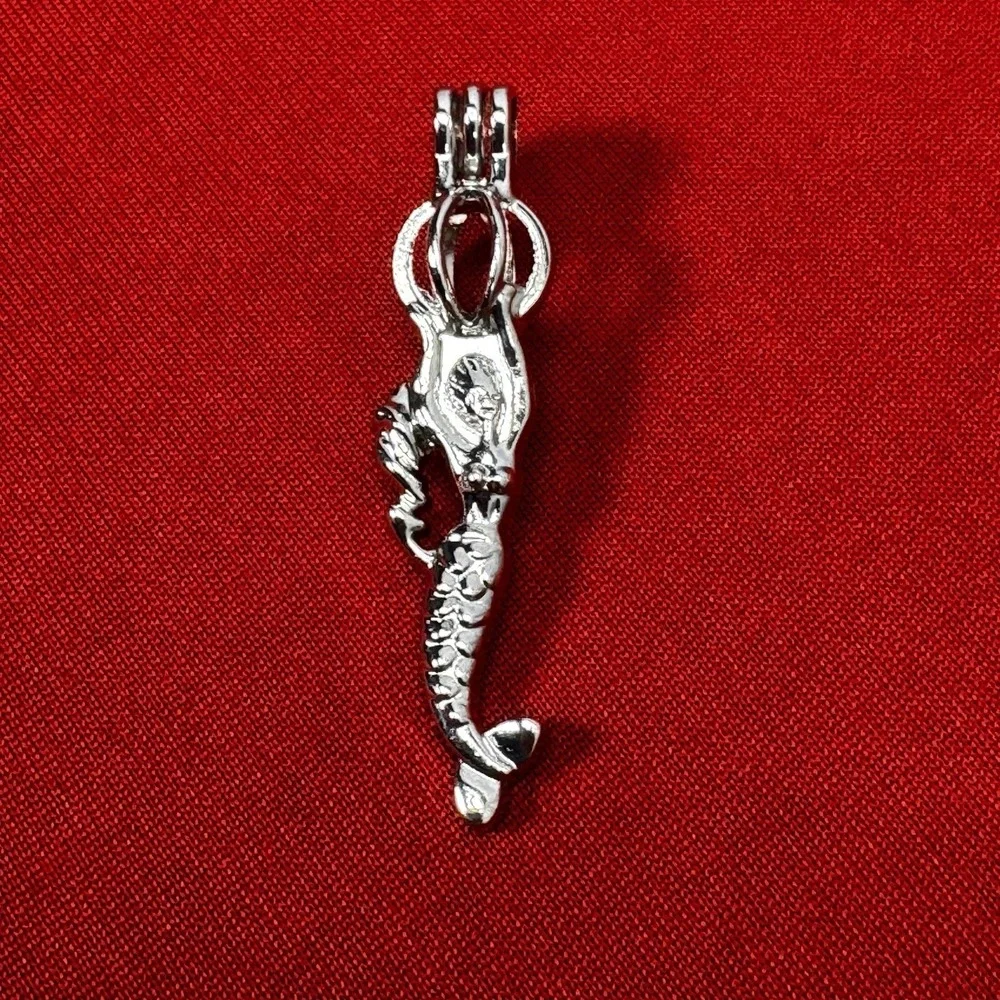 Silver Tone Mermaid Essential Oil Diffuser‎ Pendant